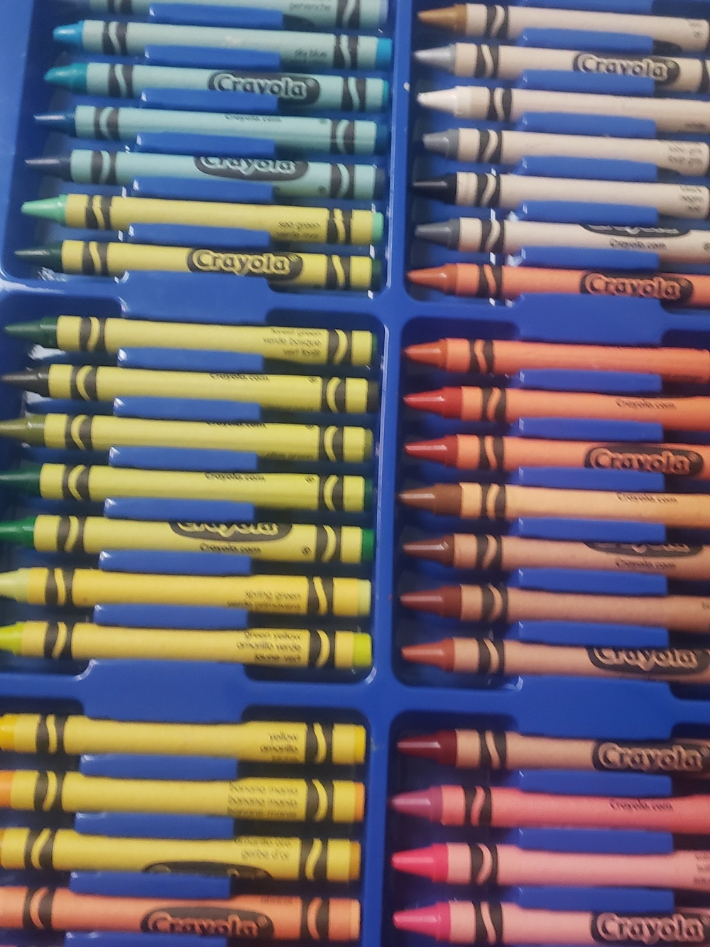 Brand new "Crayola' Imagination Art Set- Crayons, Markers and Colored Pencils - Picture 4 of 11
